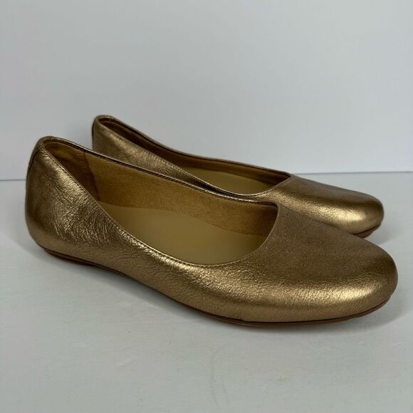 Naturalizer Women Maxwell Gold Leather Slip On Loafer Ballet Flats Shoe 6.5 Wide - Picture 1 of 8